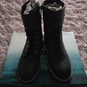 Black Lace-Up Boots